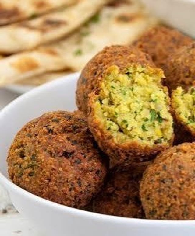 Falafel (🌿, GF).